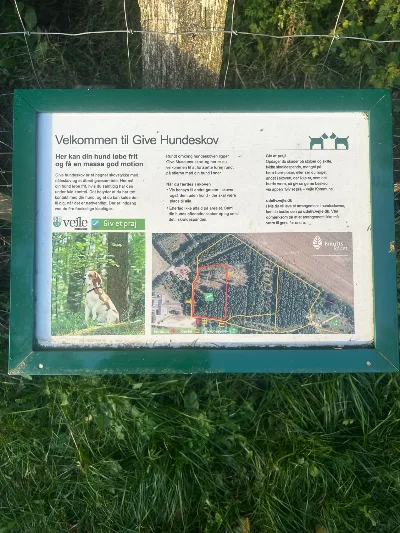 Give Hundeskov photo 2